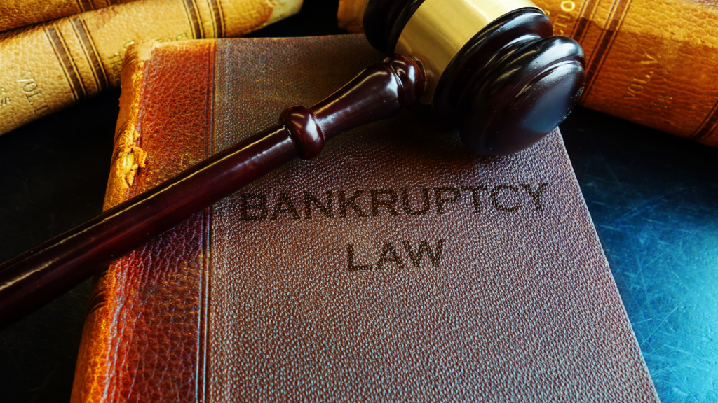 Court gavel on a law book | Texas bankruptcy lawyers